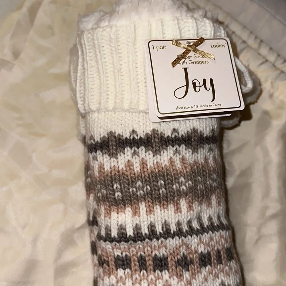 Joy size 4-10 Knit Ivory Pink Gray Sherpa Lined Non-Slip Botties